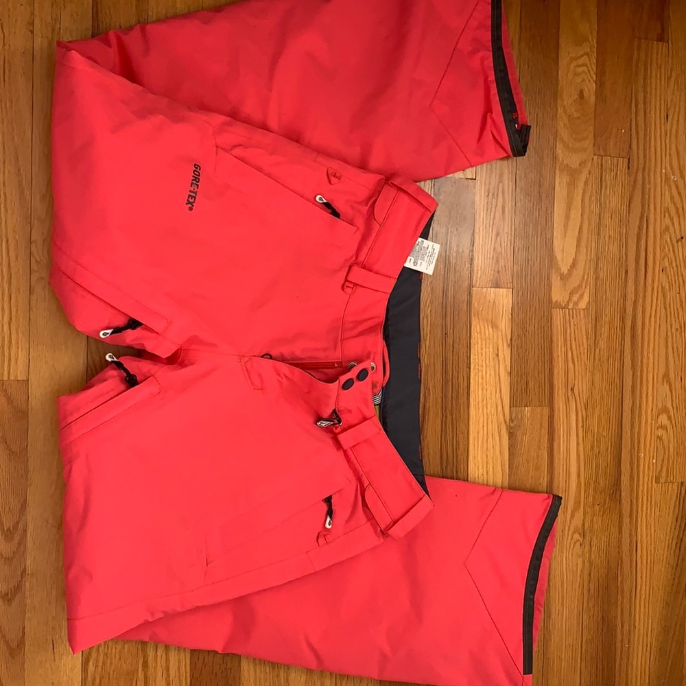 Coral pink volcom snowboard pants